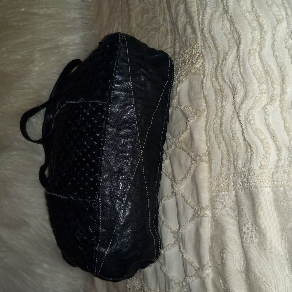 Leather Black Pebbled Weaved Shoulder Bag Purse - Picture 7 of 16